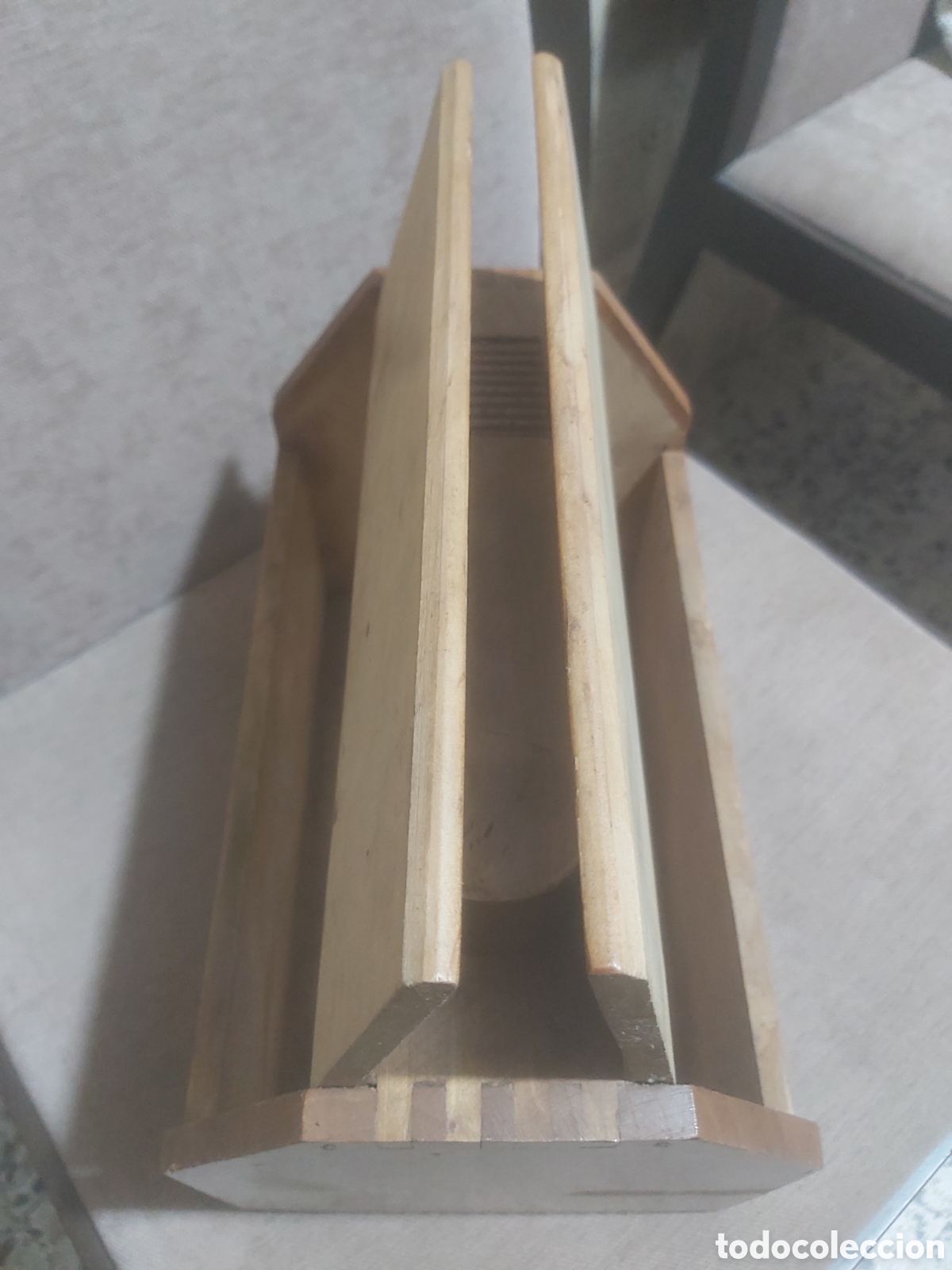 Antig&uuml;edades: Caja limpiabotas de madera. Sin roturas. - Foto 4