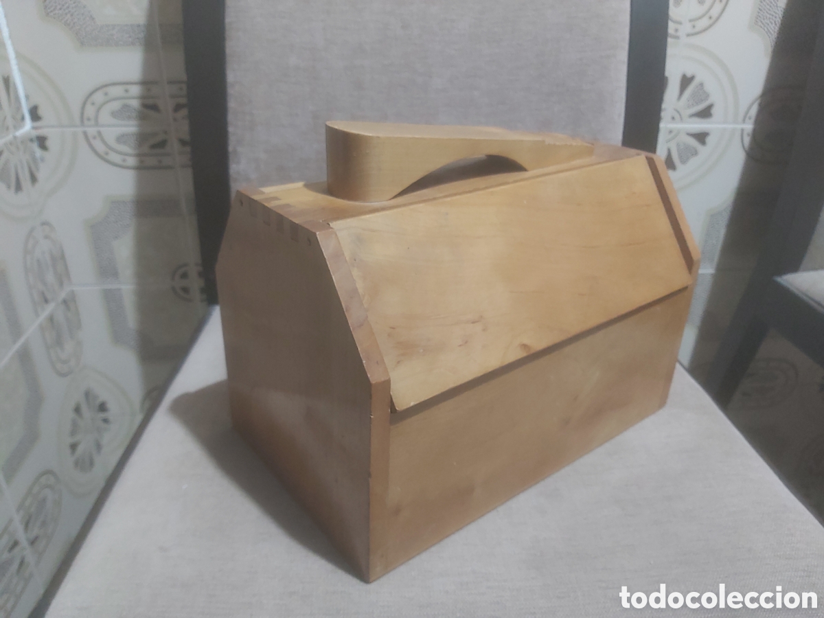 Antig&uuml;edades: Caja limpiabotas de madera. Sin roturas. - Foto 1