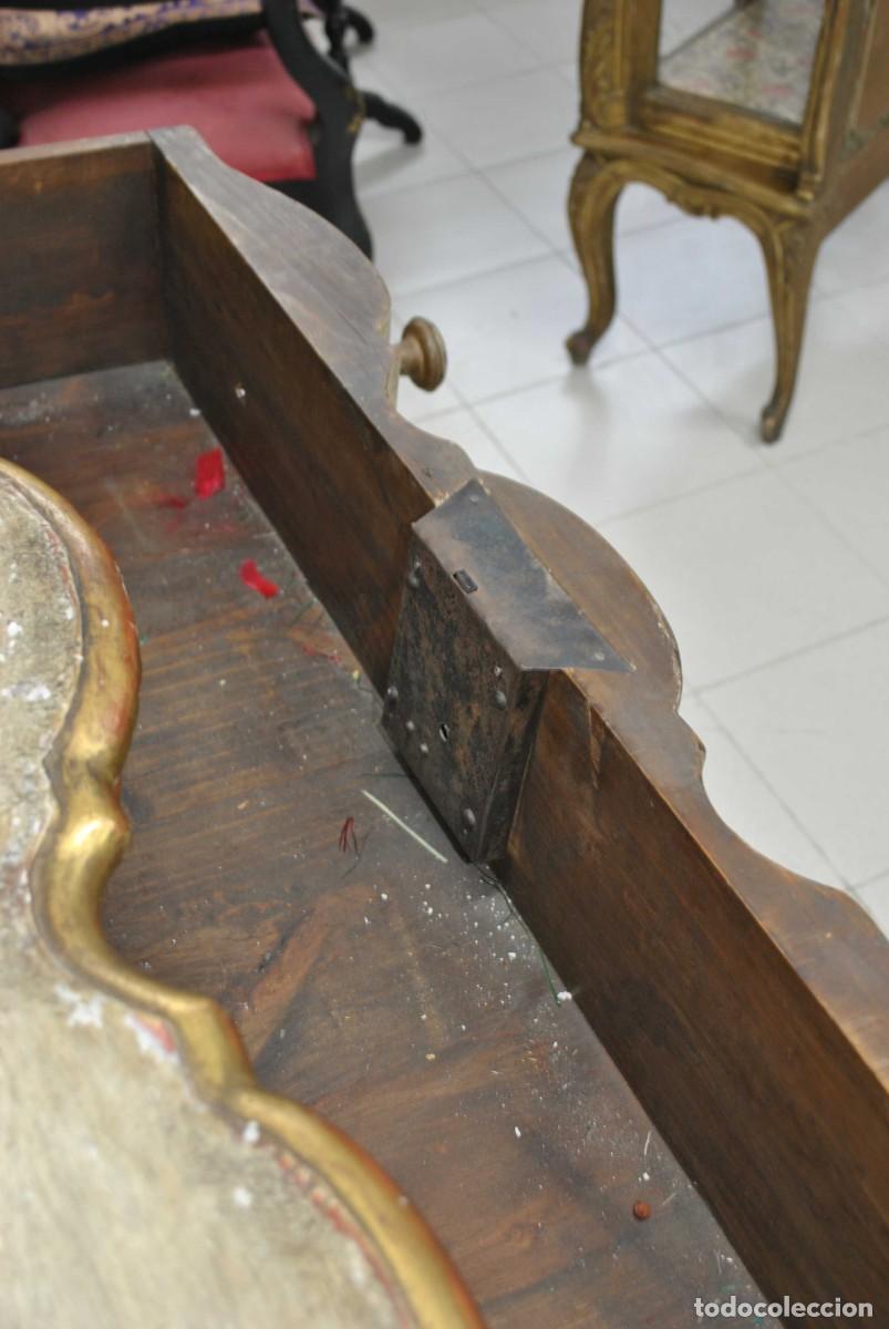 Antig&uuml;edades: C&Oacute;MODA SIGLO XVIII MADERA POLICROMADA - Foto 15