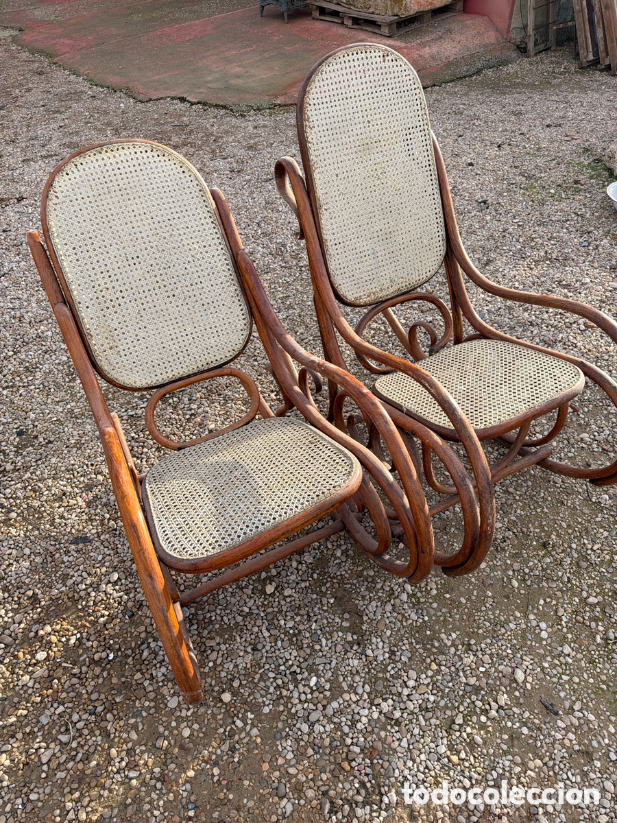 Antig&uuml;edades: Mecedoras de thonet de madera - Foto 2