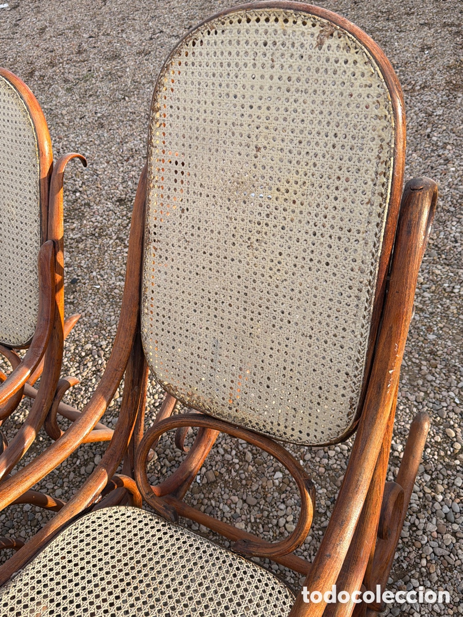 Antig&uuml;edades: Mecedoras de thonet de madera - Foto 3