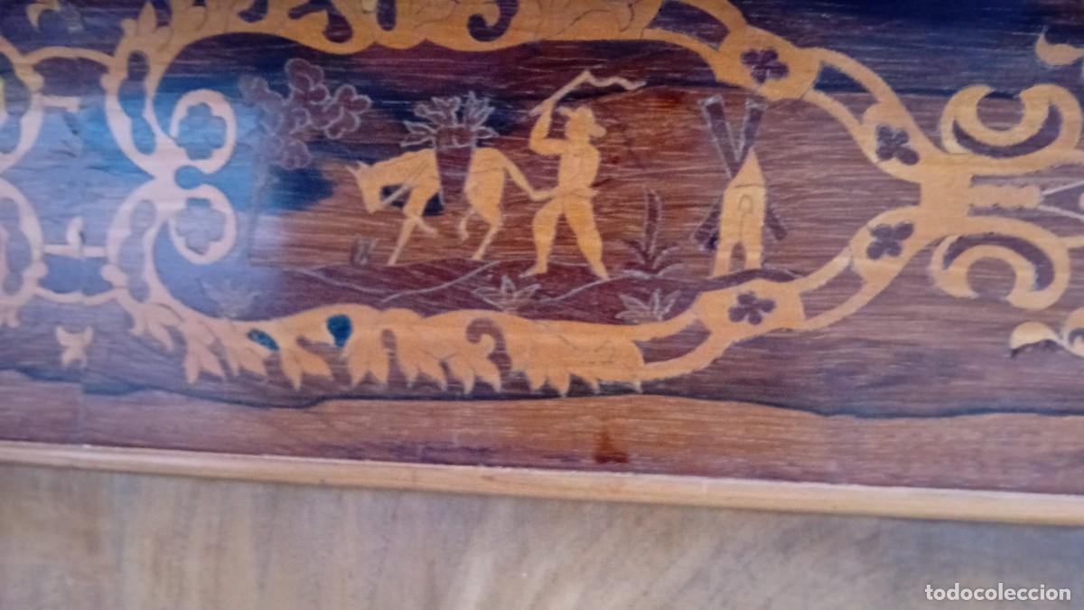 Antig&uuml;edades: c&oacute;moda de marqueter&iacute;a - Foto 9