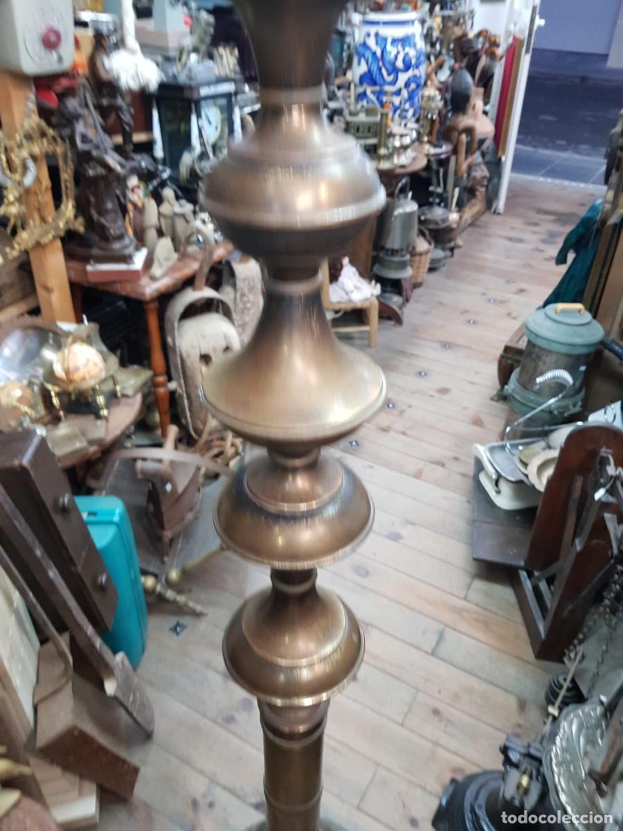 Antig&uuml;edades: ANTIGUO PIE DE LAMPARA DE BRONCE-FUNCIONA - Foto 3
