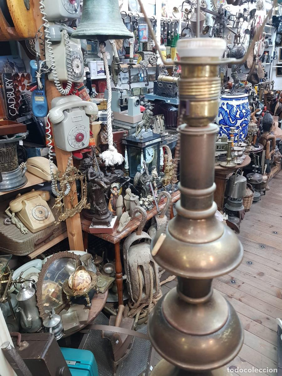 Antig&uuml;edades: ANTIGUO PIE DE LAMPARA DE BRONCE-FUNCIONA - Foto 6
