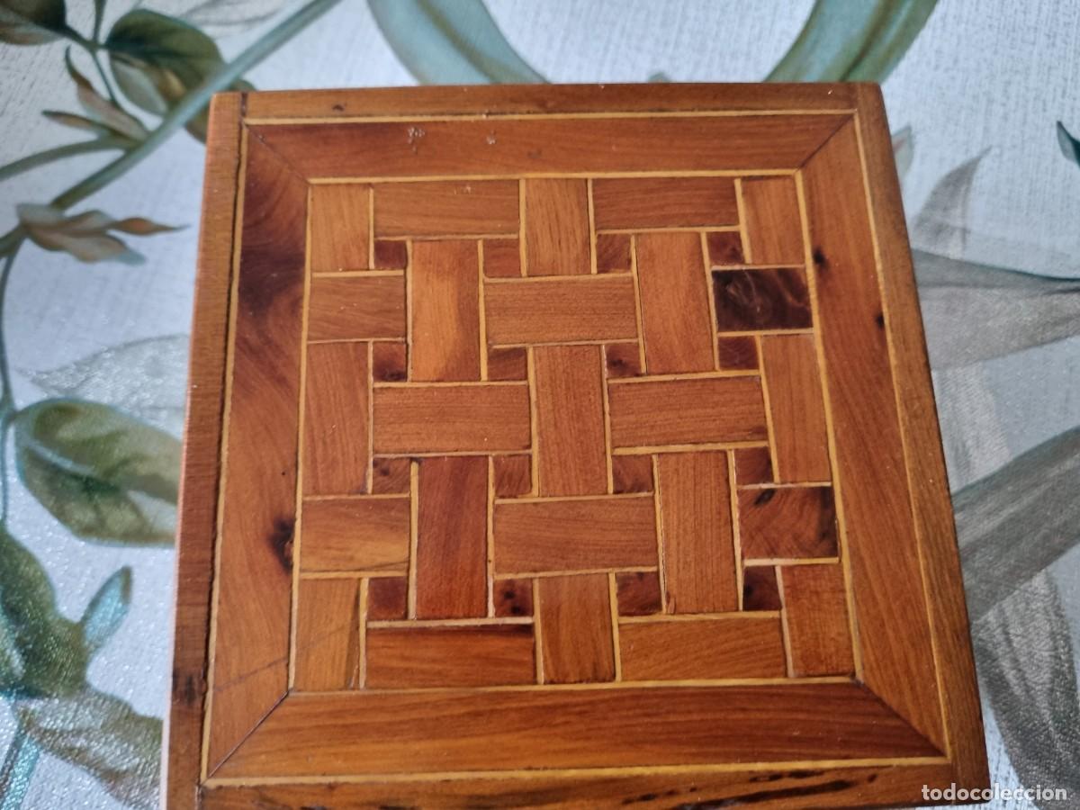 Antig&uuml;edades: Caja de madera de raiz de tuya - Foto 1