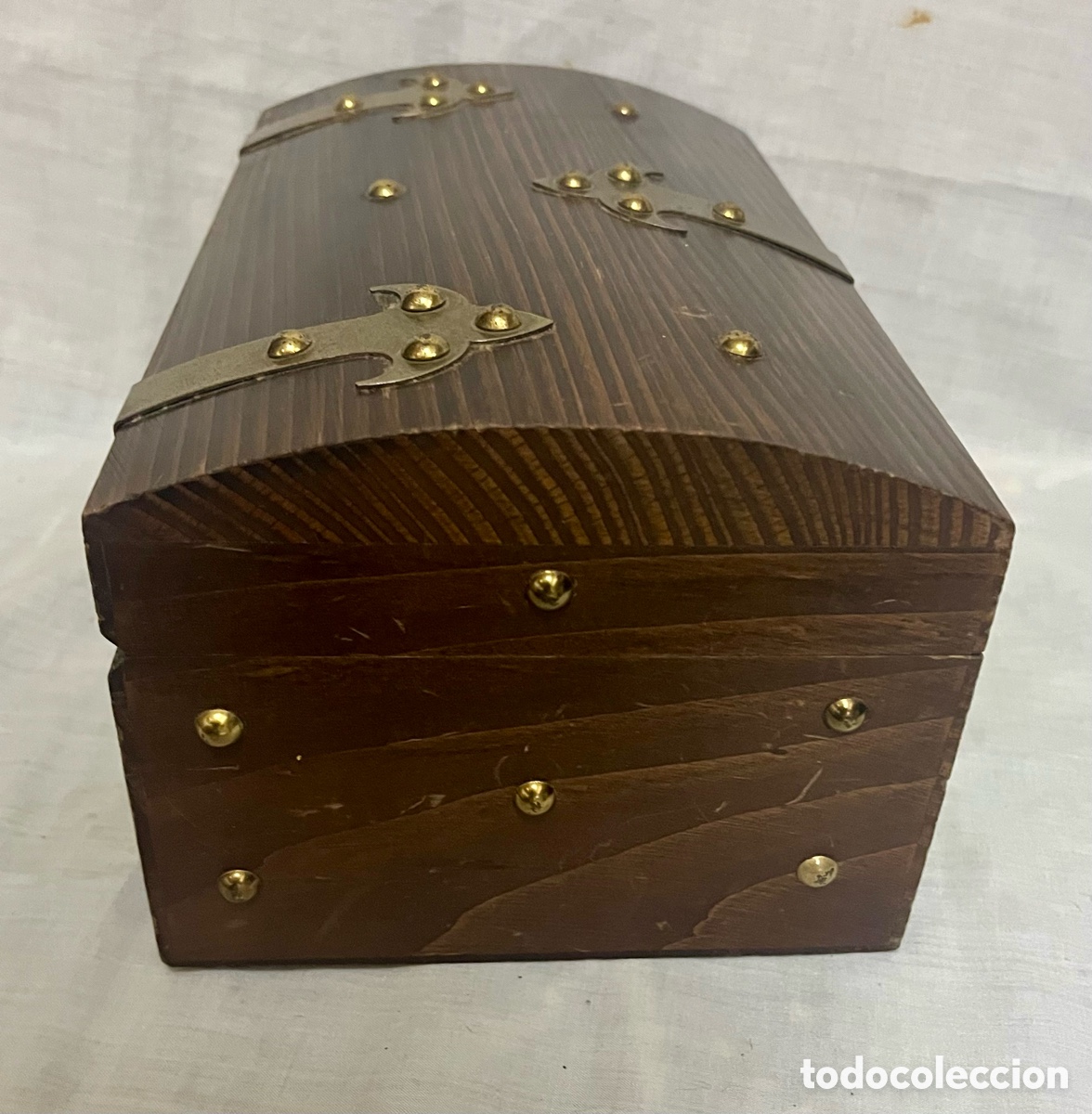 Antig&uuml;edades: CAJA-BA&Uacute;L DE MADERA NOBLE Y CANDADO - Foto 6