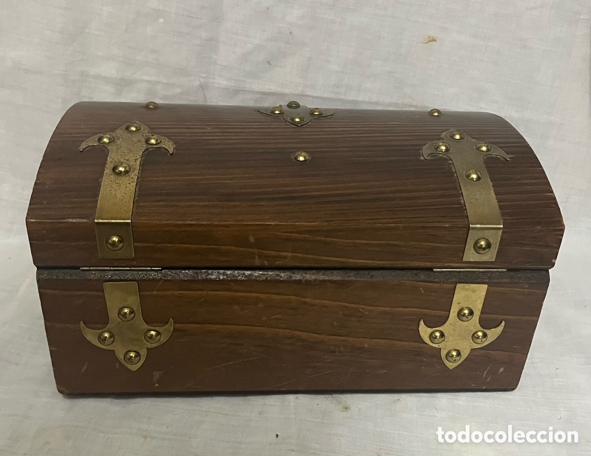 Antig&uuml;edades: CAJA-BA&Uacute;L DE MADERA NOBLE Y CANDADO - Foto 7