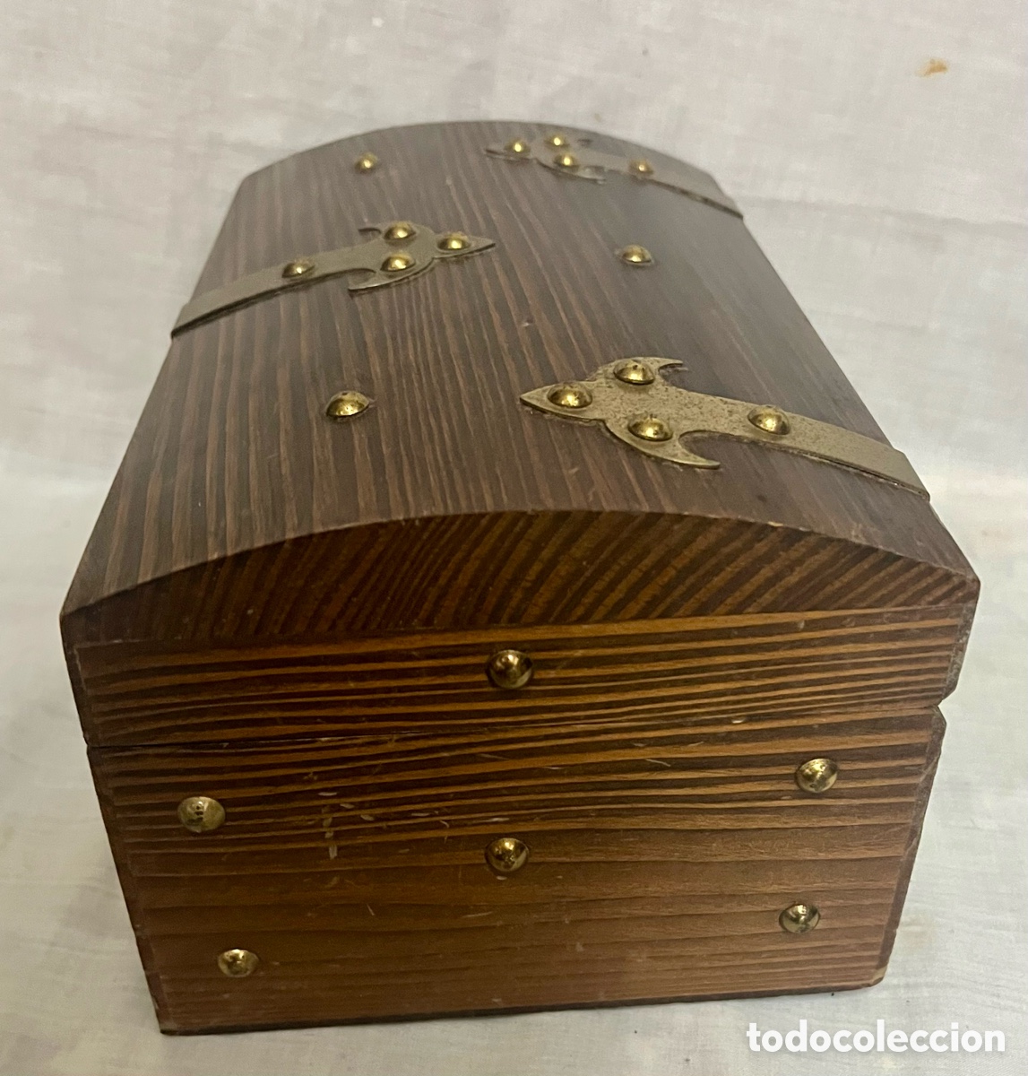 Antig&uuml;edades: CAJA-BA&Uacute;L DE MADERA NOBLE Y CANDADO - Foto 9