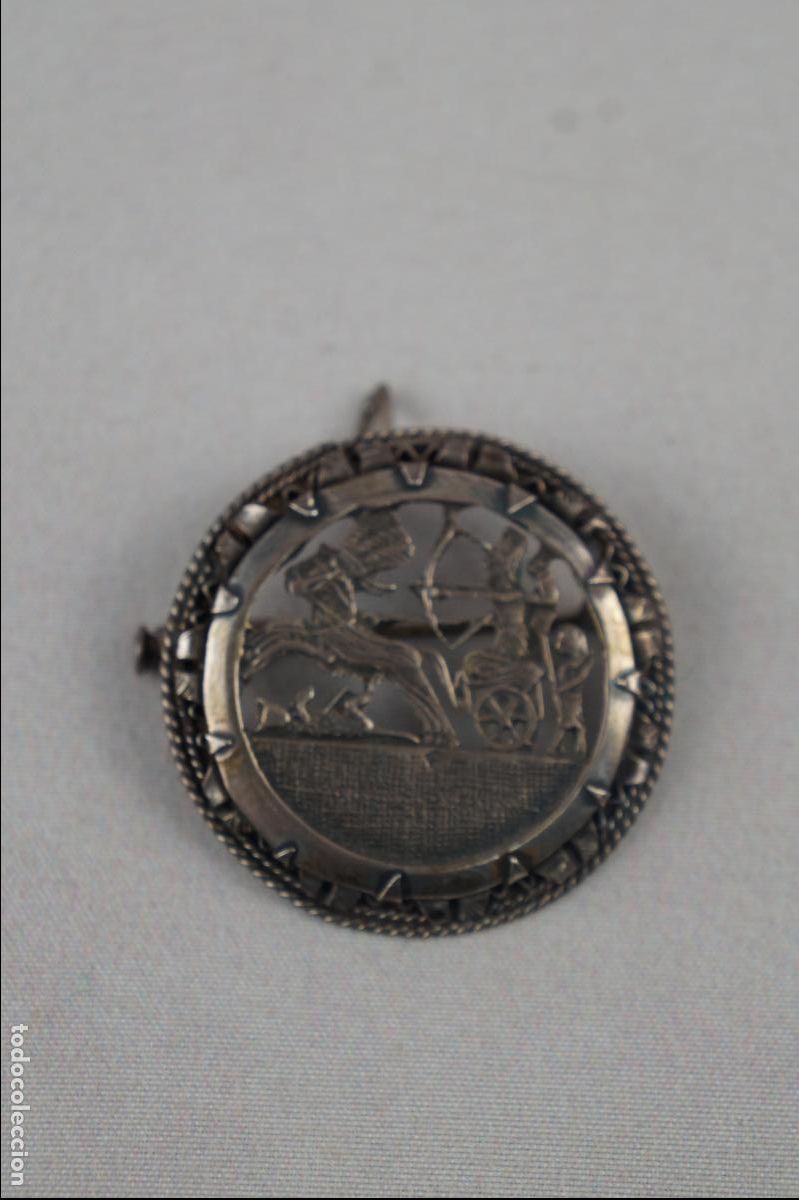 Antig&uuml;edades: Broche y collar de plata - Egyptian revival - Foto 3