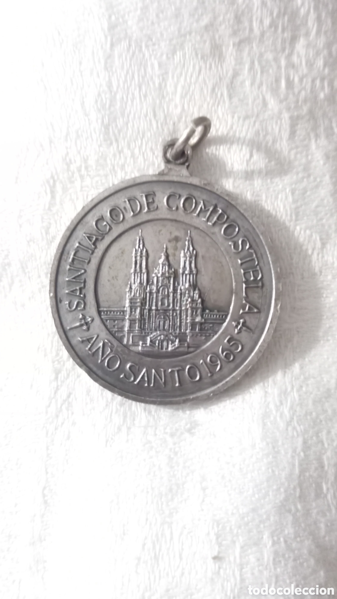 Antig&uuml;edades: Medalla A&ntilde;o Santo compostelano 1965 - Foto 2