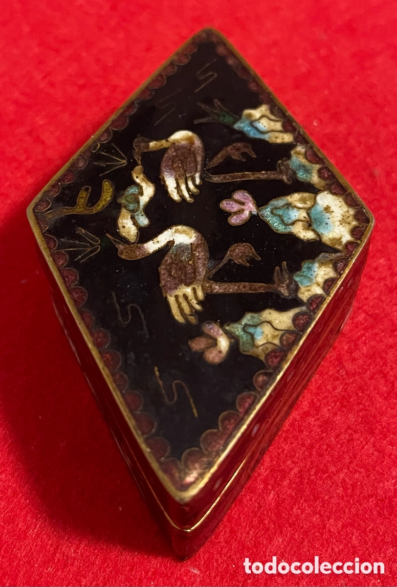 Antig&uuml;edades: Simp&aacute;tica Caja, antigua, romboidal, bronce y cloisonne - Foto 4