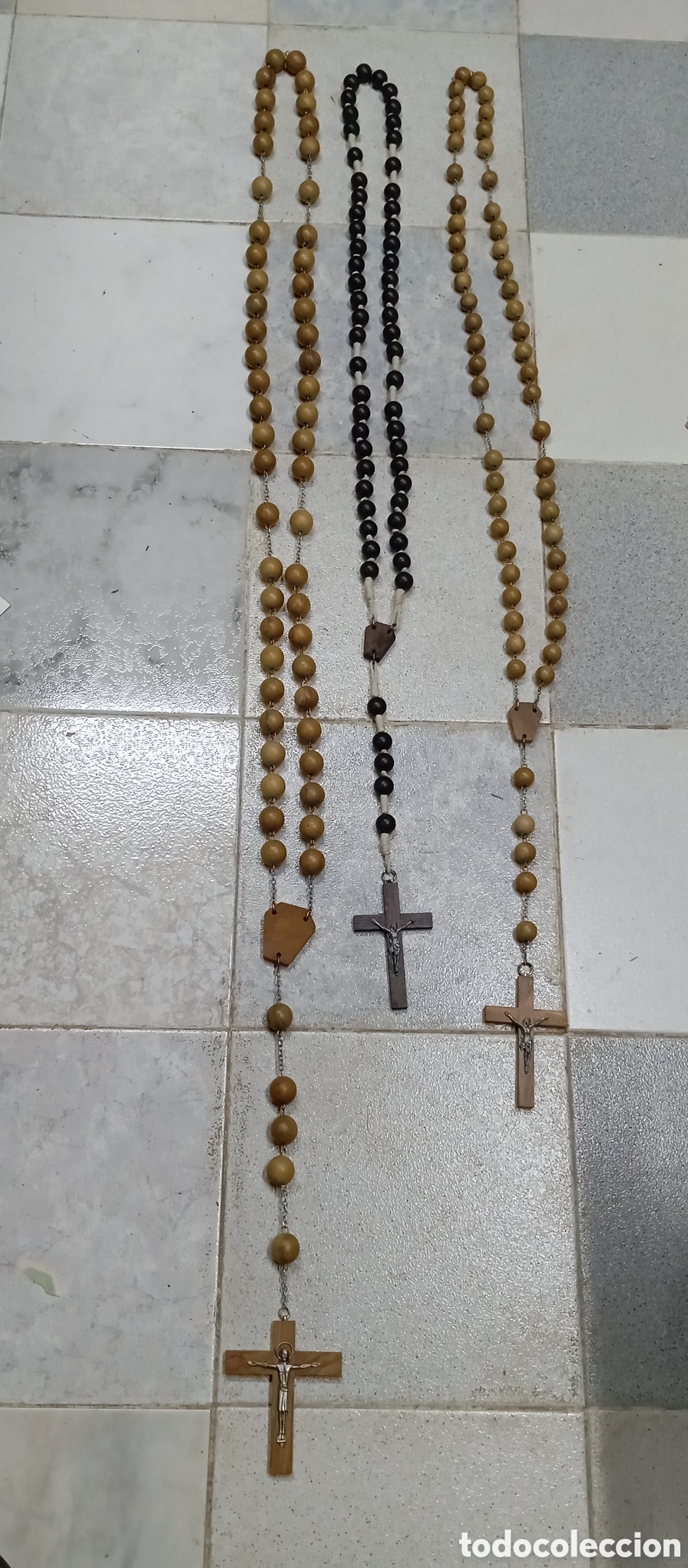 Antig&uuml;edades: 3 ROSARIOS DE MADERA DEL SIGLO XX - Foto 4