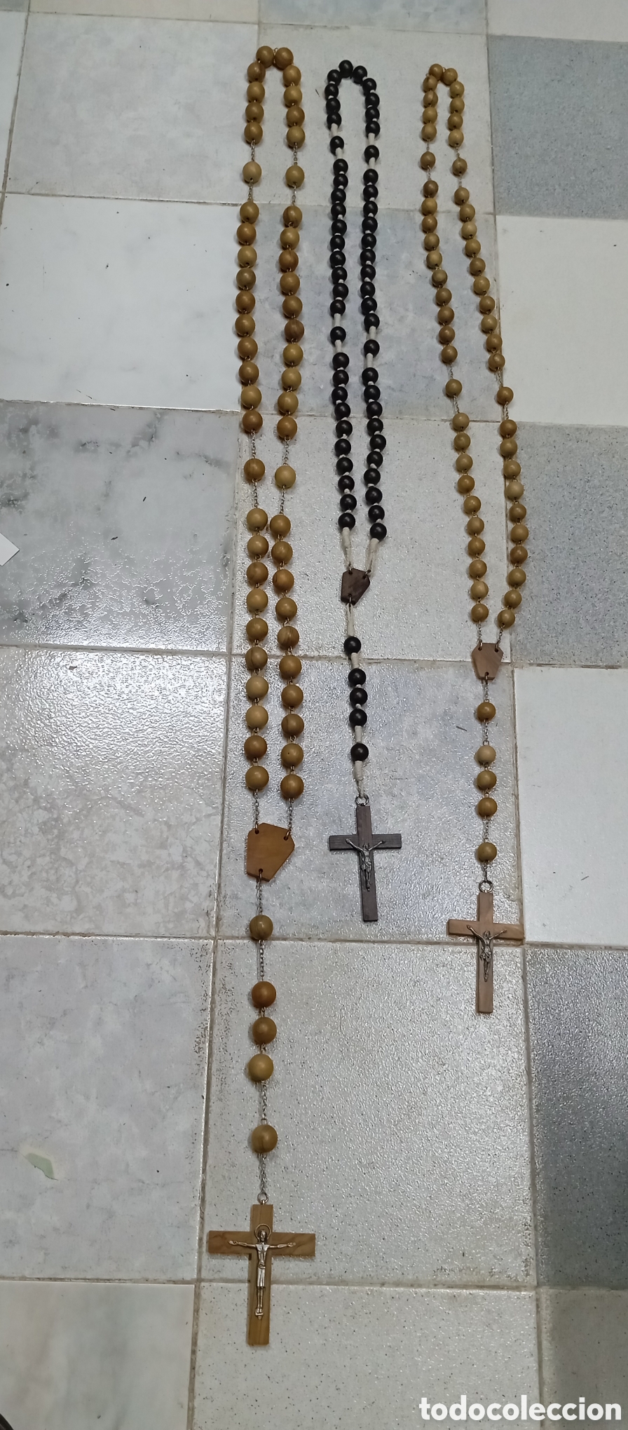 Antig&uuml;edades: 3 ROSARIOS DE MADERA DEL SIGLO XX - Foto 5