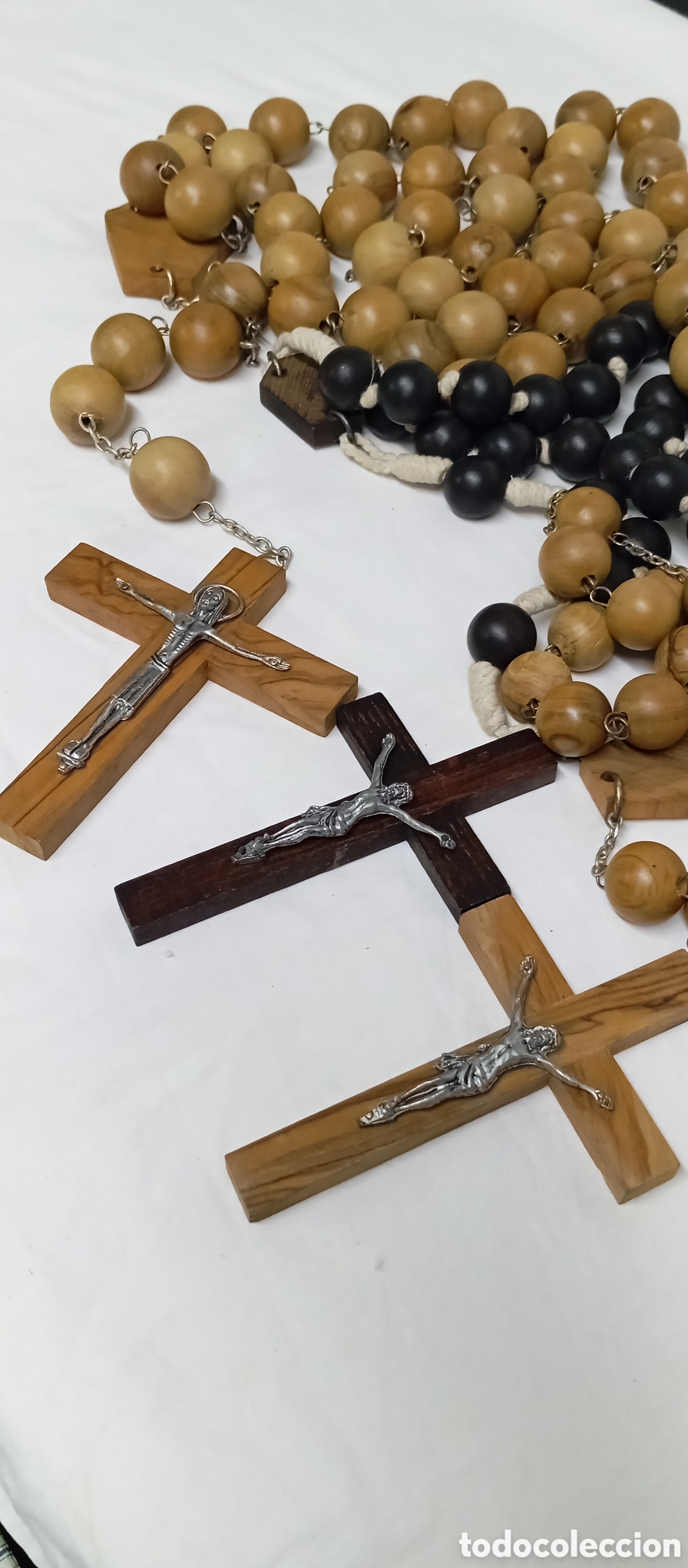 Antig&uuml;edades: 3 ROSARIOS DE MADERA DEL SIGLO XX - Foto 1