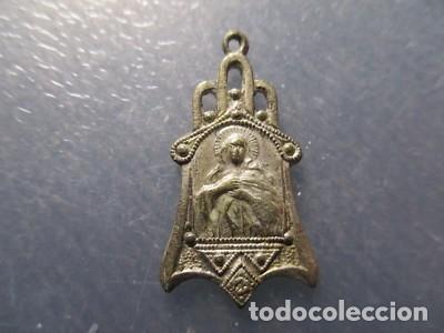 Antig&uuml;edades: MEDALLA RELIGIOSA LA VIRGEN - FORMA CURIOSA - Foto 1