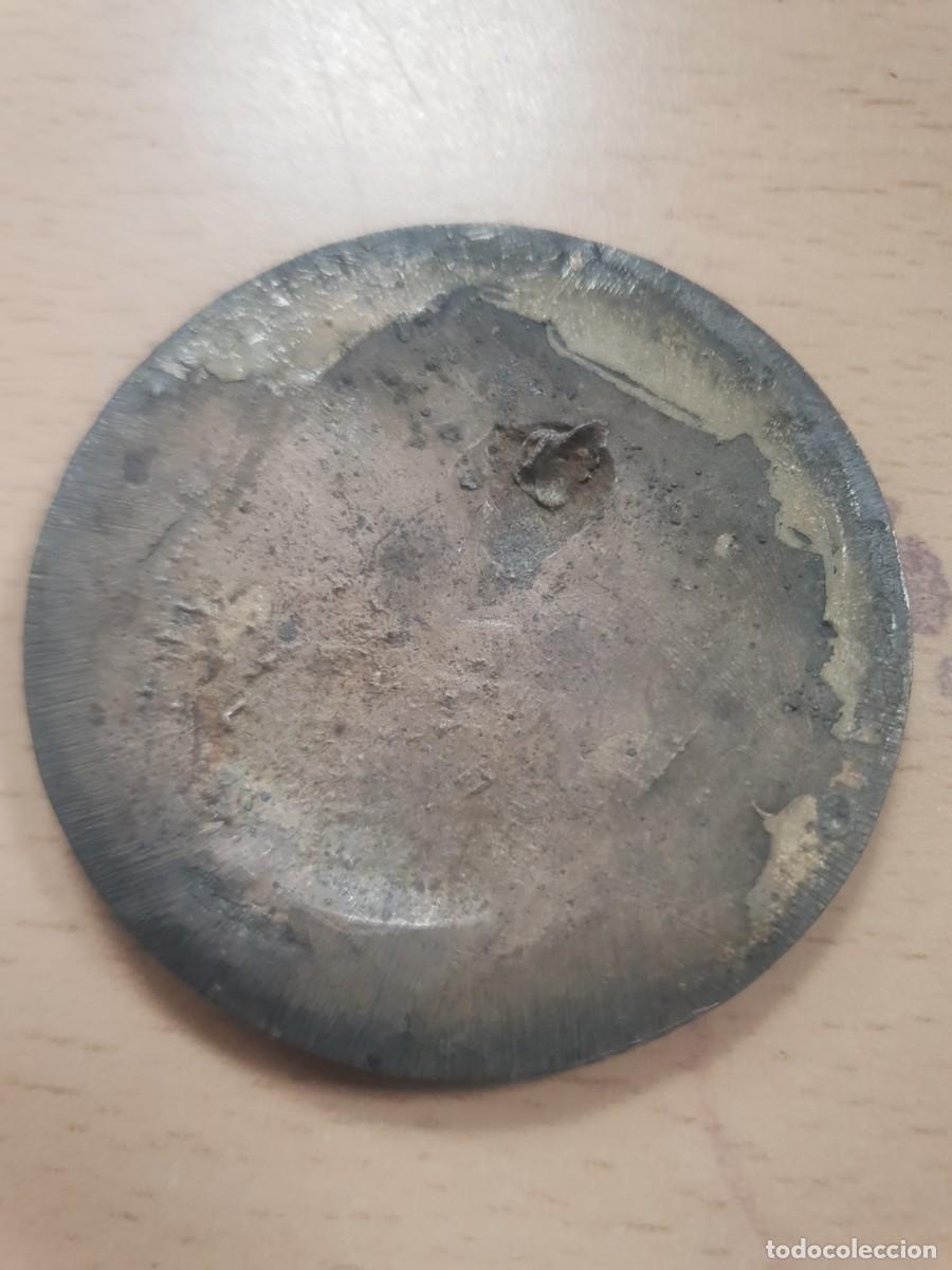 Antig&uuml;edades: Medalla virgen inmaculada en peltre - Foto 2