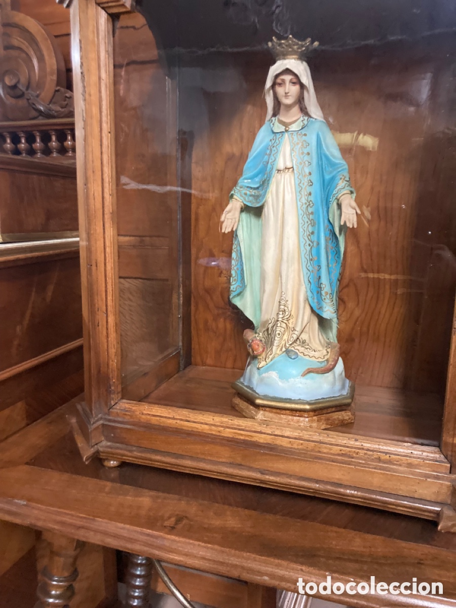 Antig&uuml;edades: Antigua mesa con vitrina - Foto 13