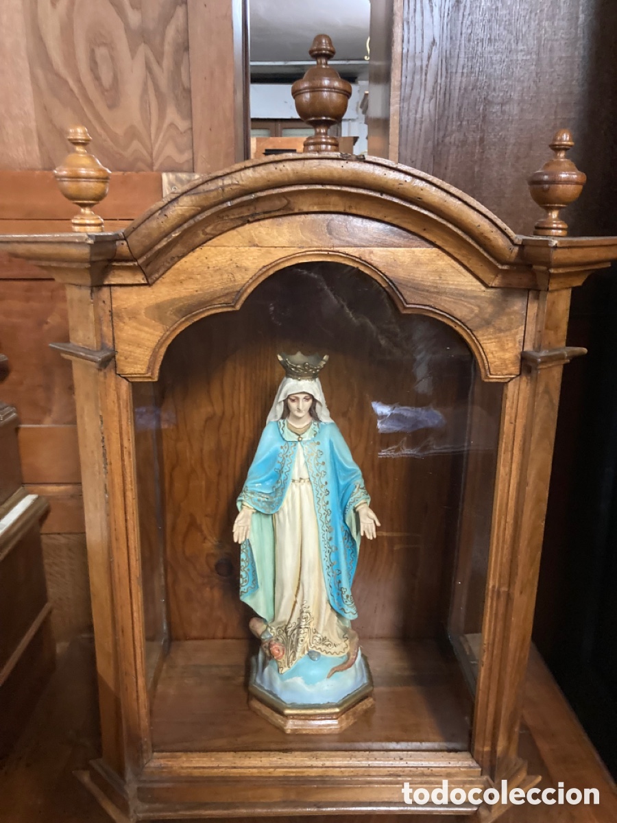 Antig&uuml;edades: Antigua mesa con vitrina - Foto 14