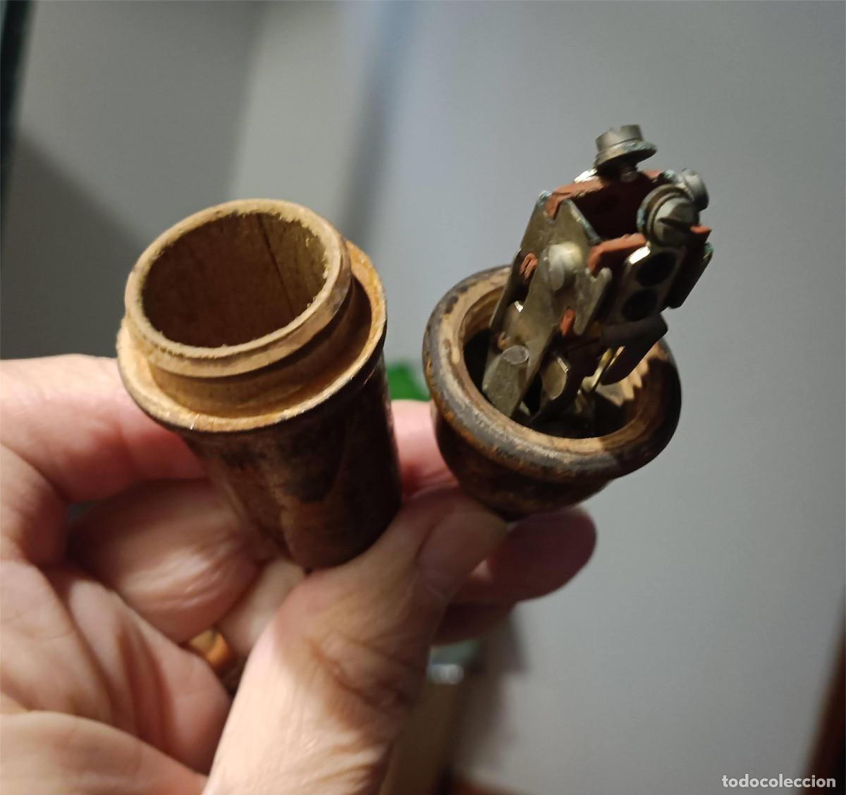 Antig&uuml;edades: Antiguo interruptor el&eacute;ctrico de pera, grande. De madera - Foto 6