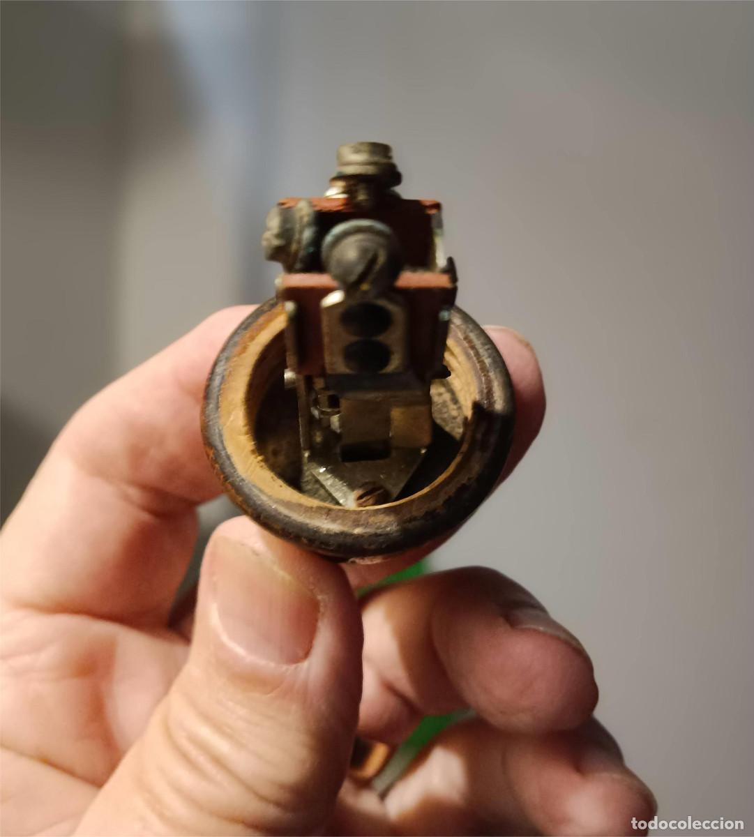 Antig&uuml;edades: Antiguo interruptor el&eacute;ctrico de pera, grande. De madera - Foto 11