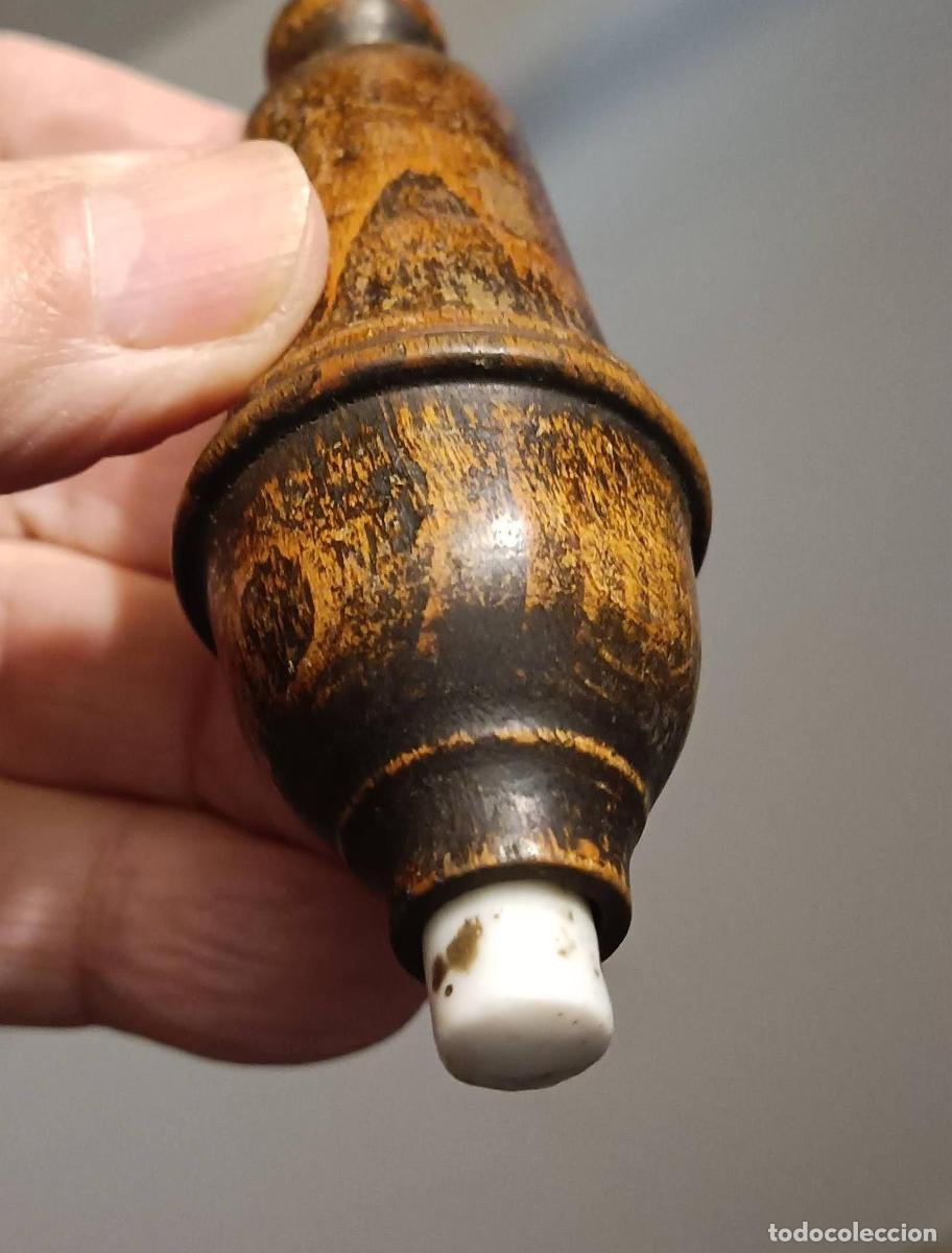 Antig&uuml;edades: Antiguo interruptor el&eacute;ctrico de pera, grande. De madera - Foto 1