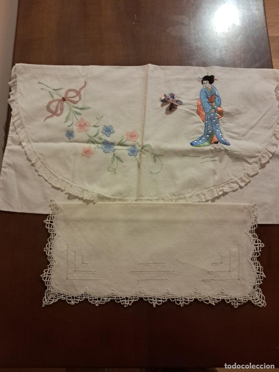Antig&uuml;edades: 2 bolsas de tela bordadas - Foto 6