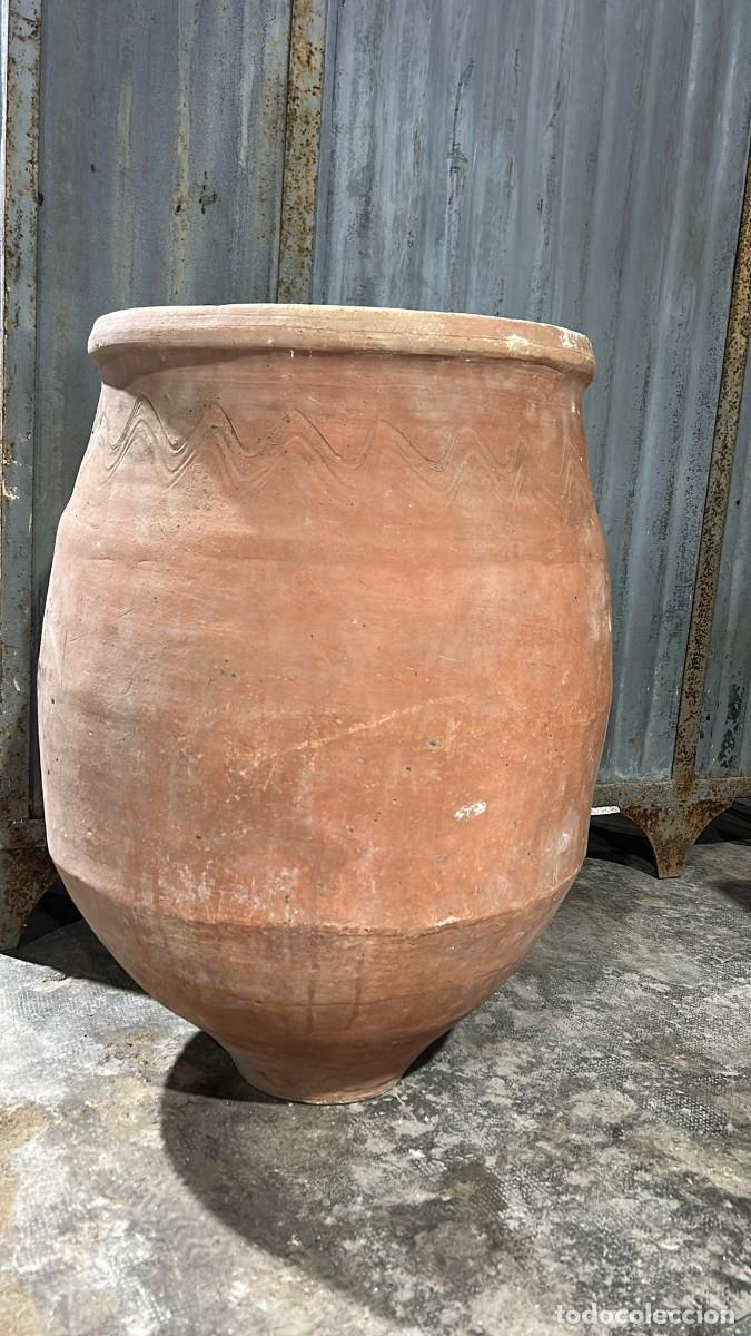 Antig&uuml;edades: GRAN TINAJA DE LA SOLANA CIUDAD REAL DE BARRO POPULAR DE 85 CMS. DE ALTURA CON DECORACION