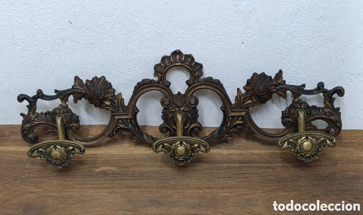 Antig&uuml;edades: MUY BONITO Y ANTIGUO PERCHERO DE BRONCE PERIS ANDREU - Foto 1