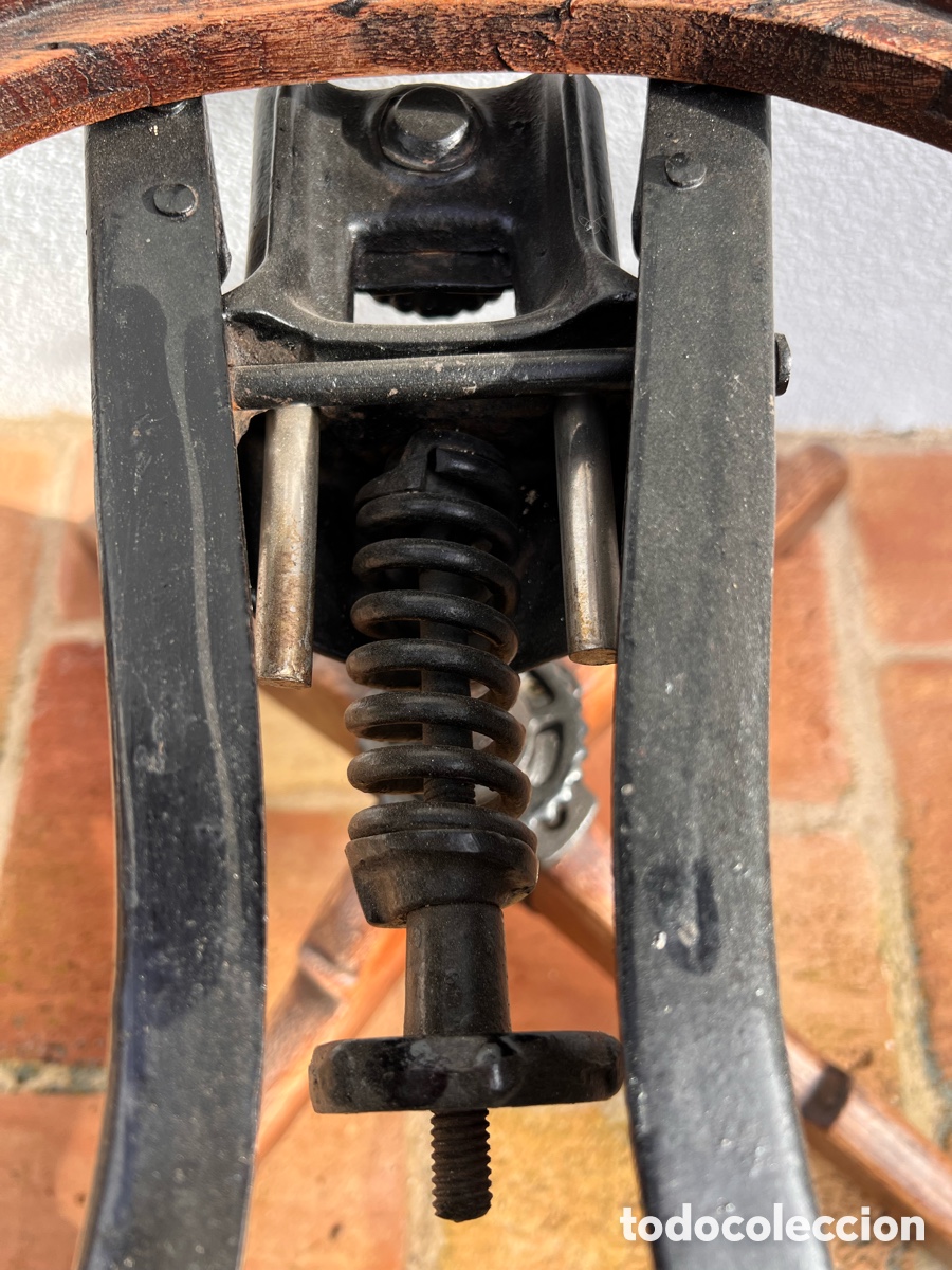 Antig&uuml;edades: Silla de oficina antigua - Foto 4