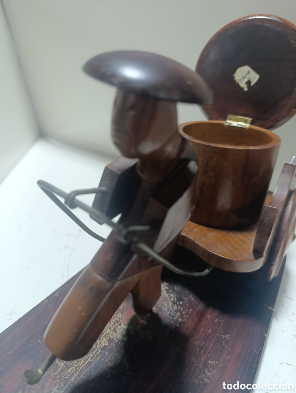 Antig&uuml;edades: Tabaquera de sobremesa en forma de rickshaw. - Foto 6