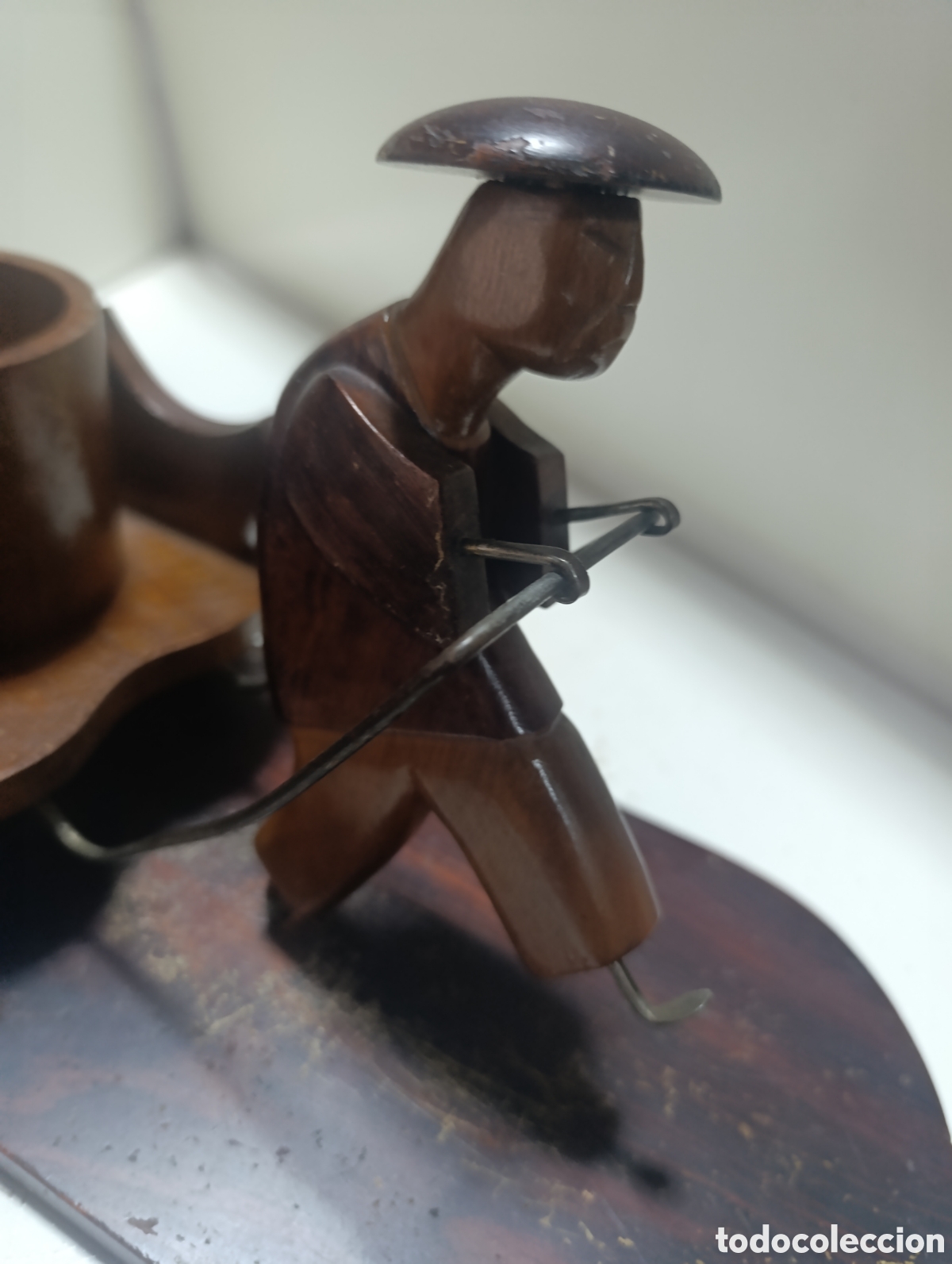 Antig&uuml;edades: Tabaquera de sobremesa en forma de rickshaw. - Foto 10