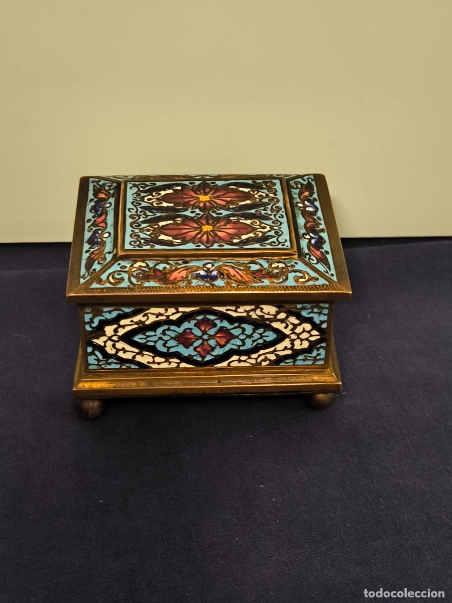 Antig&uuml;edades: CAJA FRANCESA NAPOLEON III EN BRONCE Y CHAMPLEVE - Foto 1
