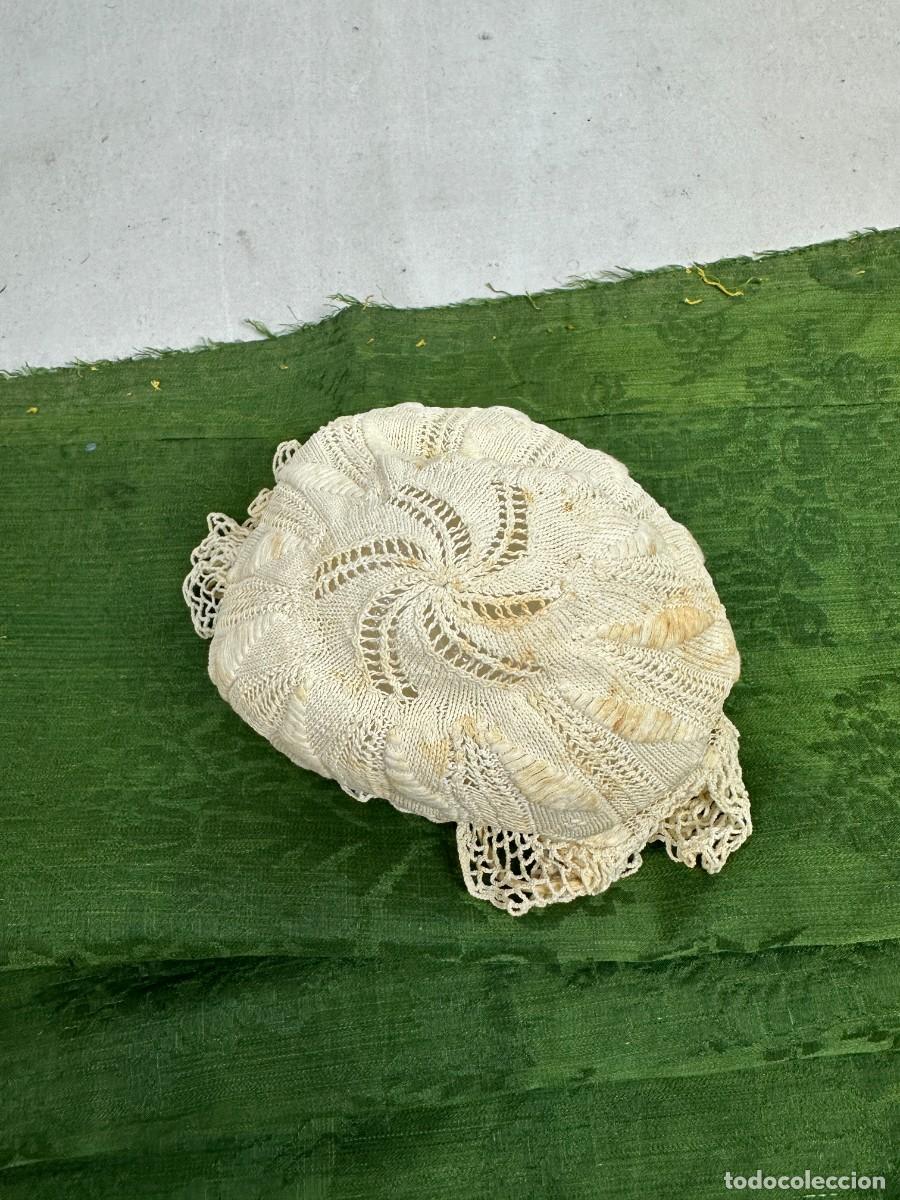 Antig&uuml;edades: Gorrito blanco antiguo - Foto 8