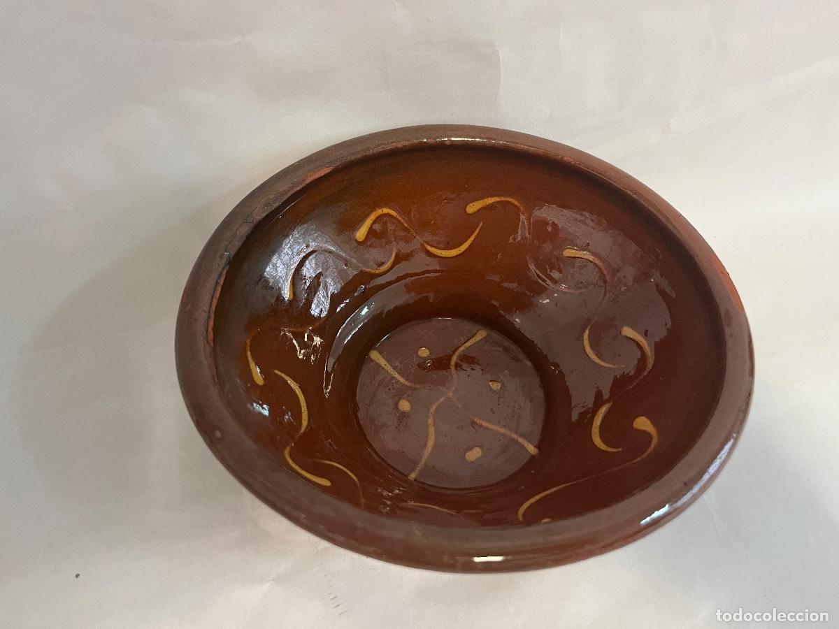 Antig&uuml;edades: Cuenco oval de barro esmaltado - Foto 2