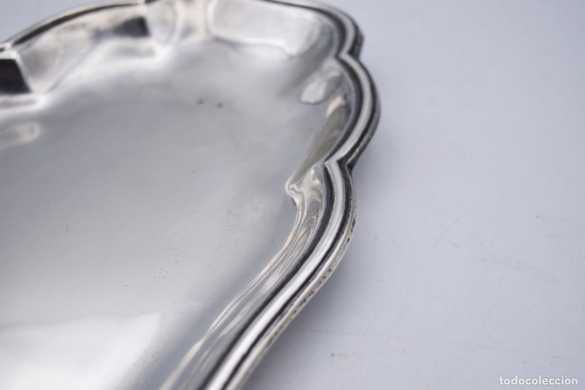 Antig&uuml;edades: Bandeja de plata punzonada - Foto 4