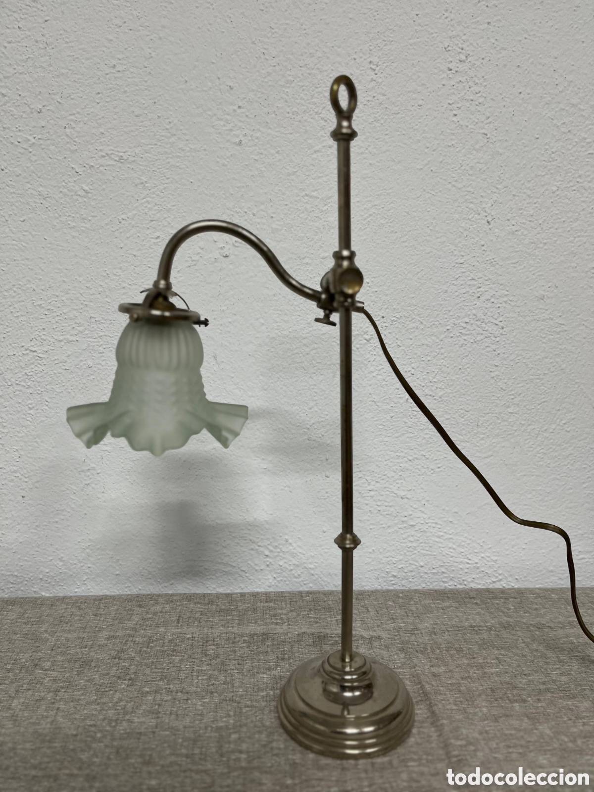 Antig&uuml;edades: L&aacute;mpara modernista antigua - Foto 2