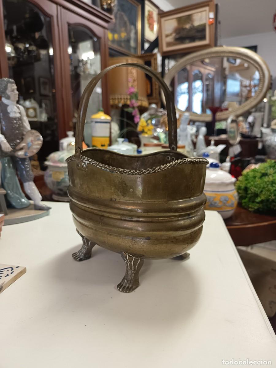 Antig&uuml;edades: Cesta decorativa lat&oacute;n y bronce - Foto 2