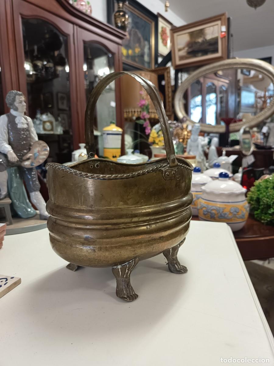 Antig&uuml;edades: Cesta decorativa lat&oacute;n y bronce - Foto 3