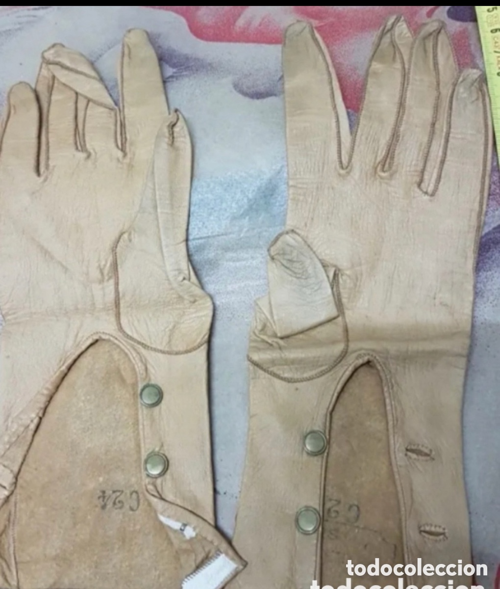 Antig&uuml;edades: Lote antiguos guantes - Foto 3
