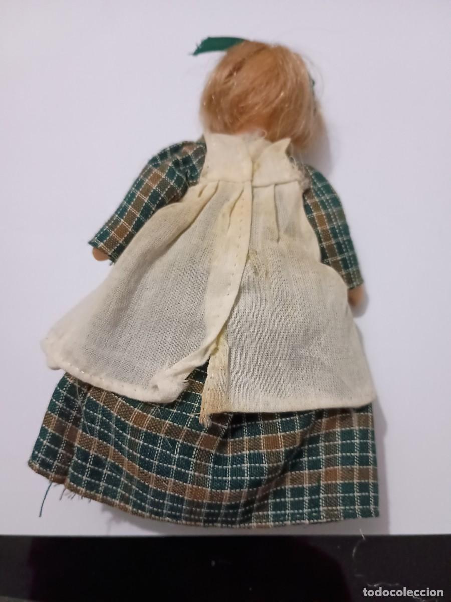 Antig&uuml;edades: Mu&ntilde;eca peque&ntilde;a porcelana - Foto 2