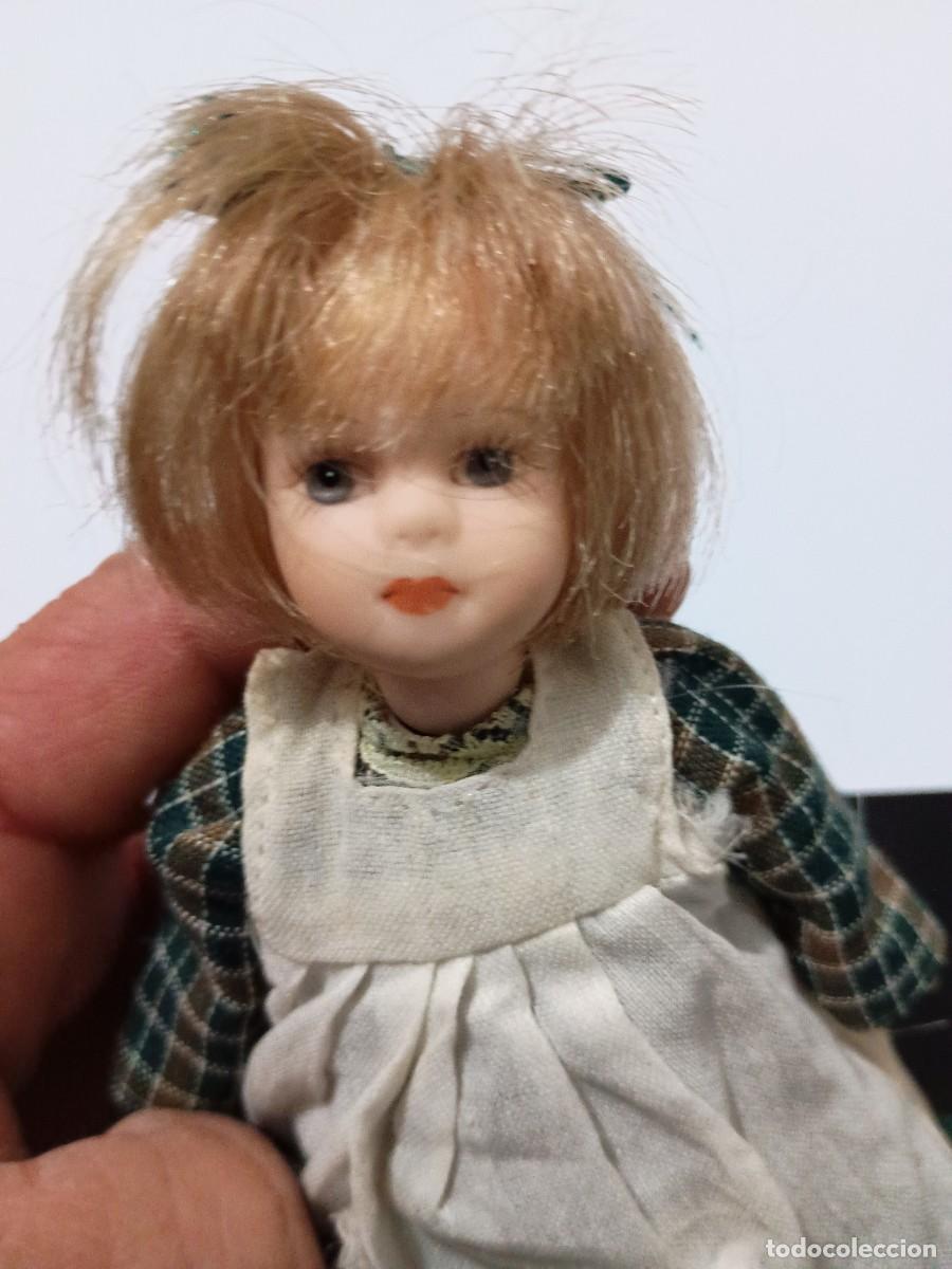 Antig&uuml;edades: Mu&ntilde;eca peque&ntilde;a porcelana - Foto 4