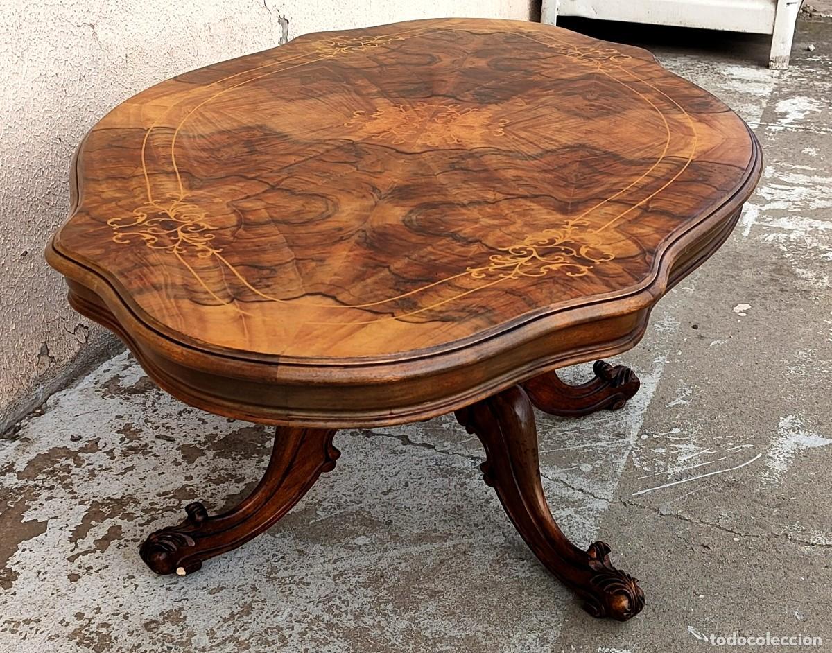 Antig&uuml;edades: Mesa de centro en madera tallada y marqueteria de raiz - Foto 5