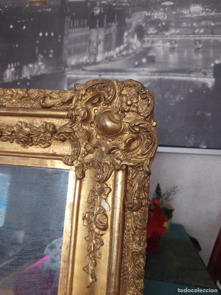 Antig&uuml;edades: Espejo antiguo de madera dorada - Foto 2