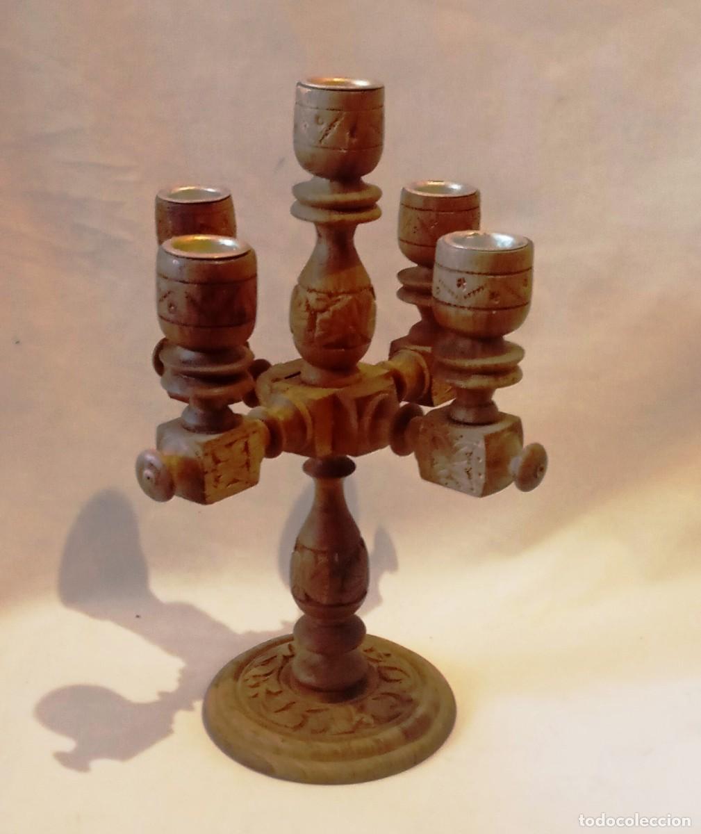 Antig&uuml;edades: Candelabro de madera tallada - Foto 1
