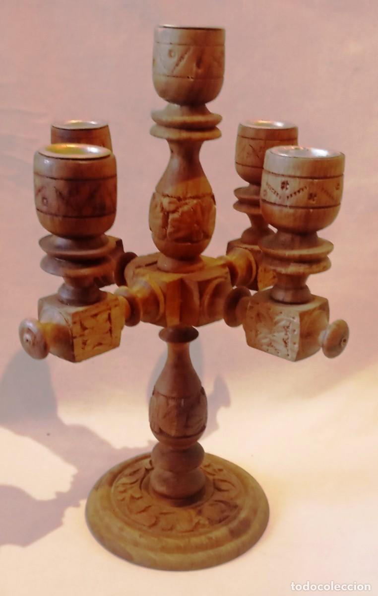 Antig&uuml;edades: Candelabro de madera tallada - Foto 2