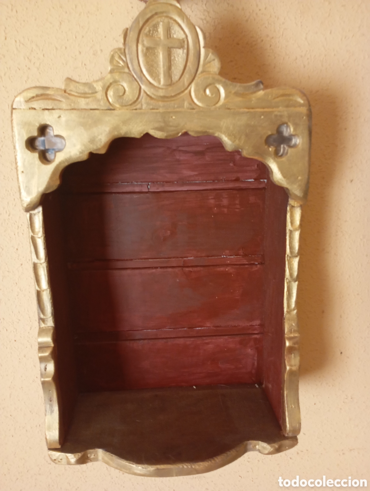 Antig&uuml;edades: Ugna o capilla de madera policromada - Foto 2