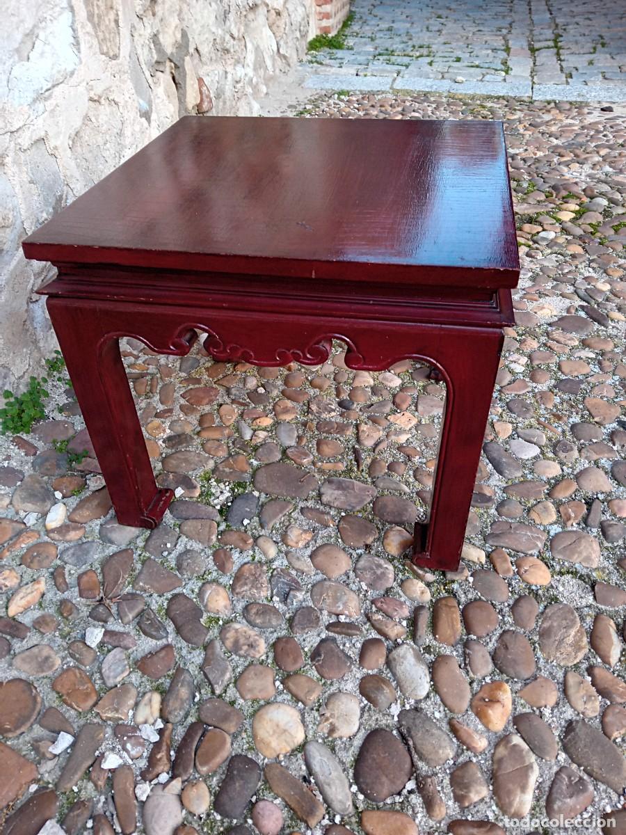 Antig&uuml;edades: Mesa China de madera lacada en rojo d&eacute;cada de los 70. - Foto 2