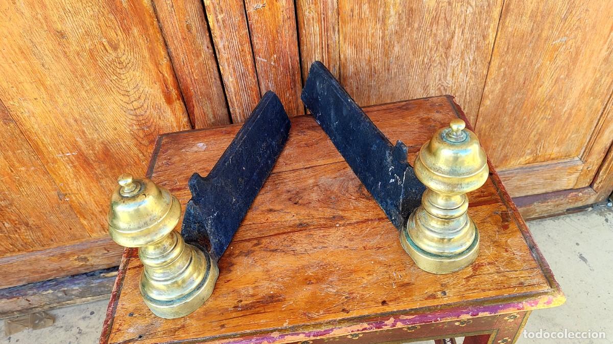 Antig&uuml;edades: Pareja de morillos de hierro y bronce - Foto 2