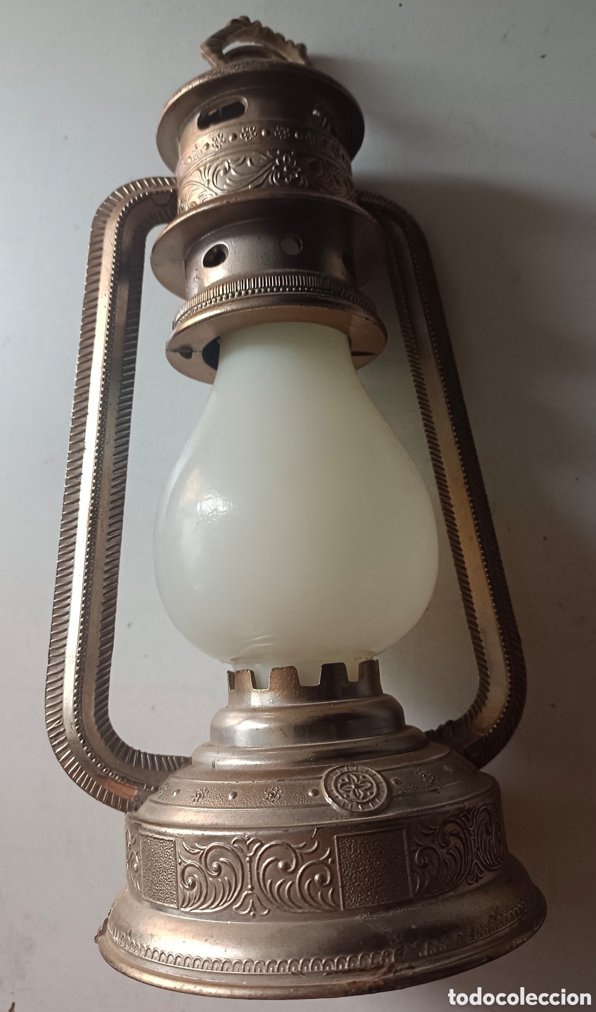 Antig&uuml;edades: L&aacute;mpara antigua de plastico - Foto 1