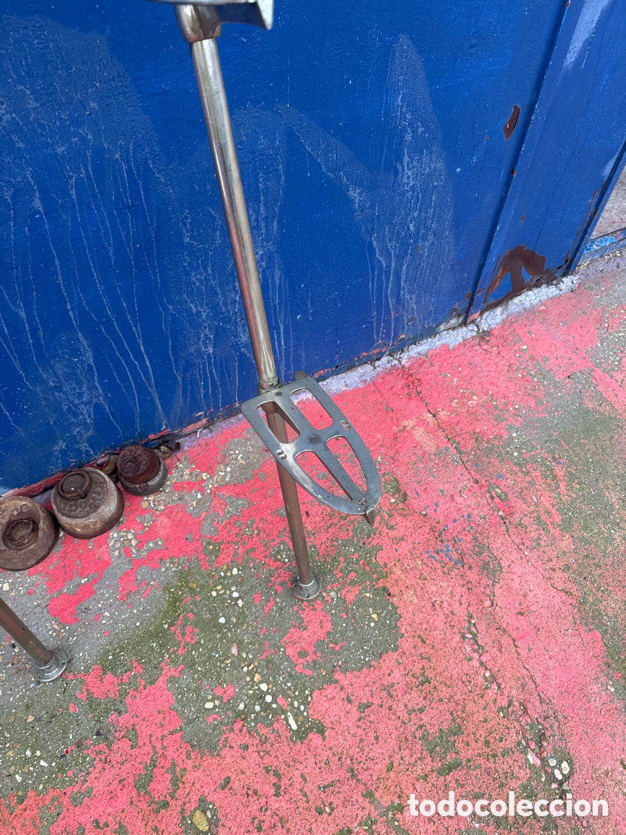 Antig&uuml;edades: Soporte de estanter&iacute;as de pasteler&iacute;a - Foto 3